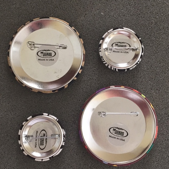 Four "W" Buttons - Picture 7 of 7